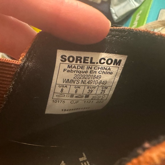 Sorel Heeled Bootie - Picture 2 of 6